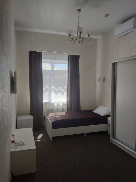 Standard Single room Kontinent Mini-Hotel