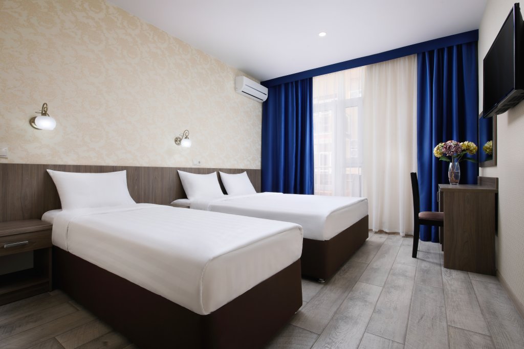 Standard Dreier Zimmer mit Balkon Pansionat Family Resort