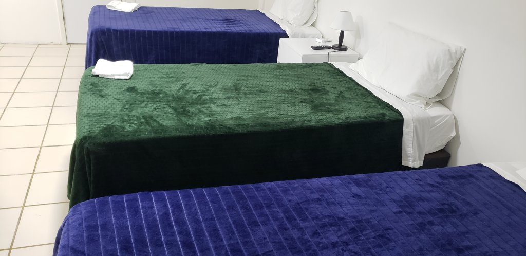 Cama en dormitorio compartido (dormitorio compartido masculino) LIVE IN FORTALEZA HOTEL