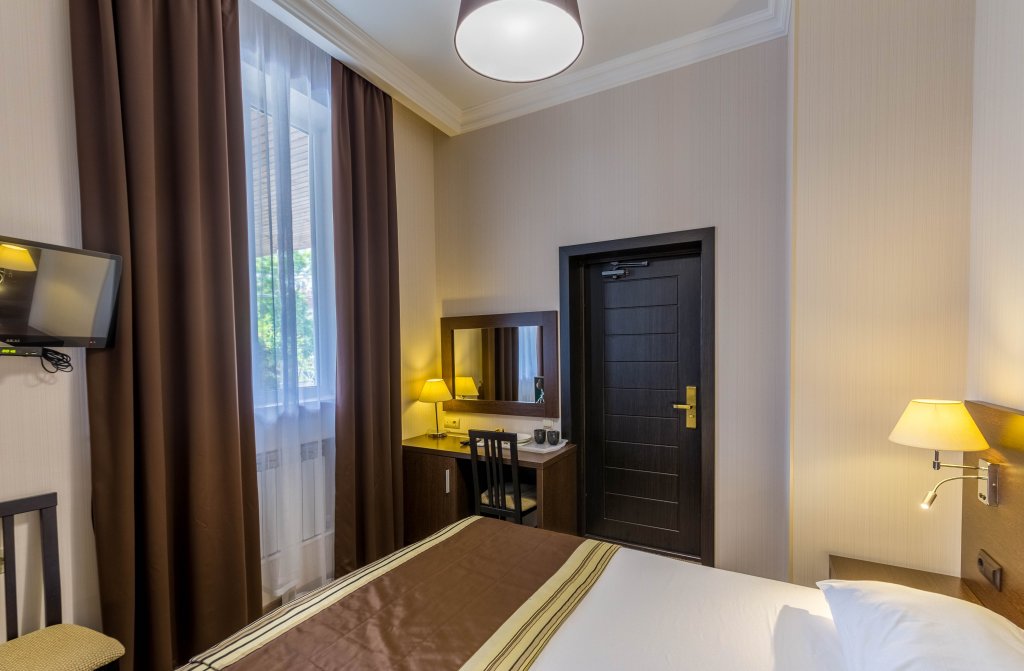 Economy Doppel Zimmer mit Blick auf den Innenhof Hotel Blagodat'