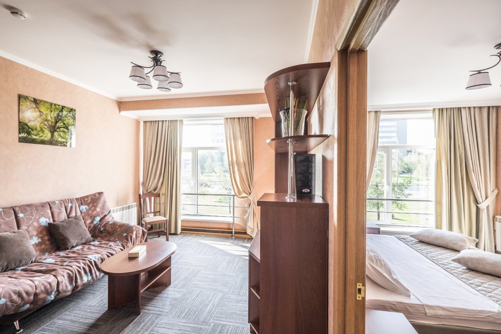 2 Bedrooms Double Suite with city view Pogosti.ru Na Altufyevskom Shosse Hotel