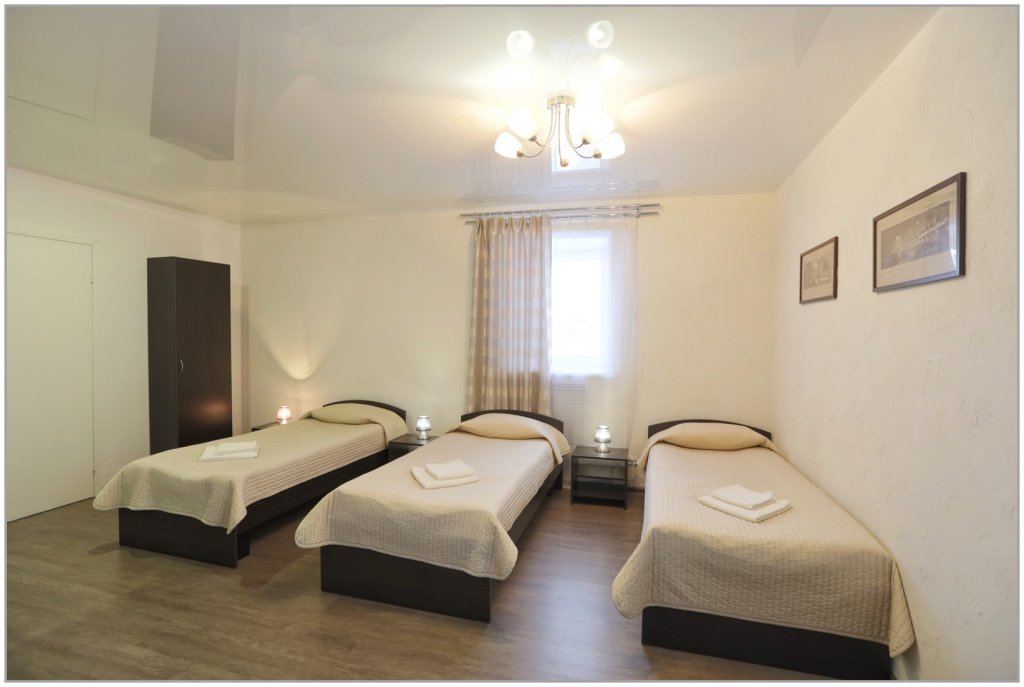 Standard triple chambre Abazhur Hotel