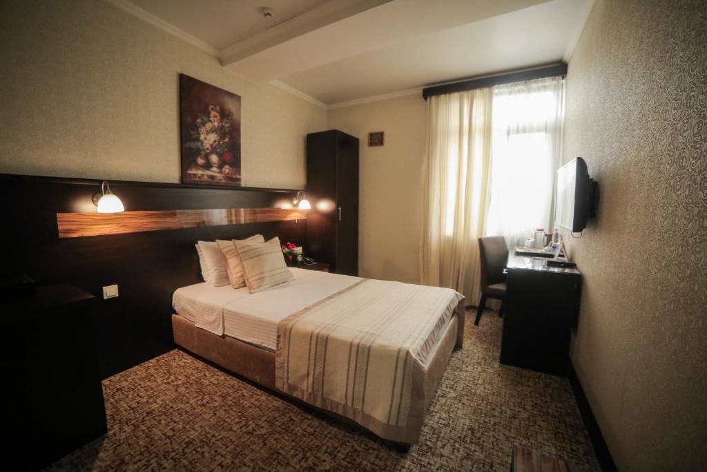 Standard with Fitness Access Single room Onyx Hotel