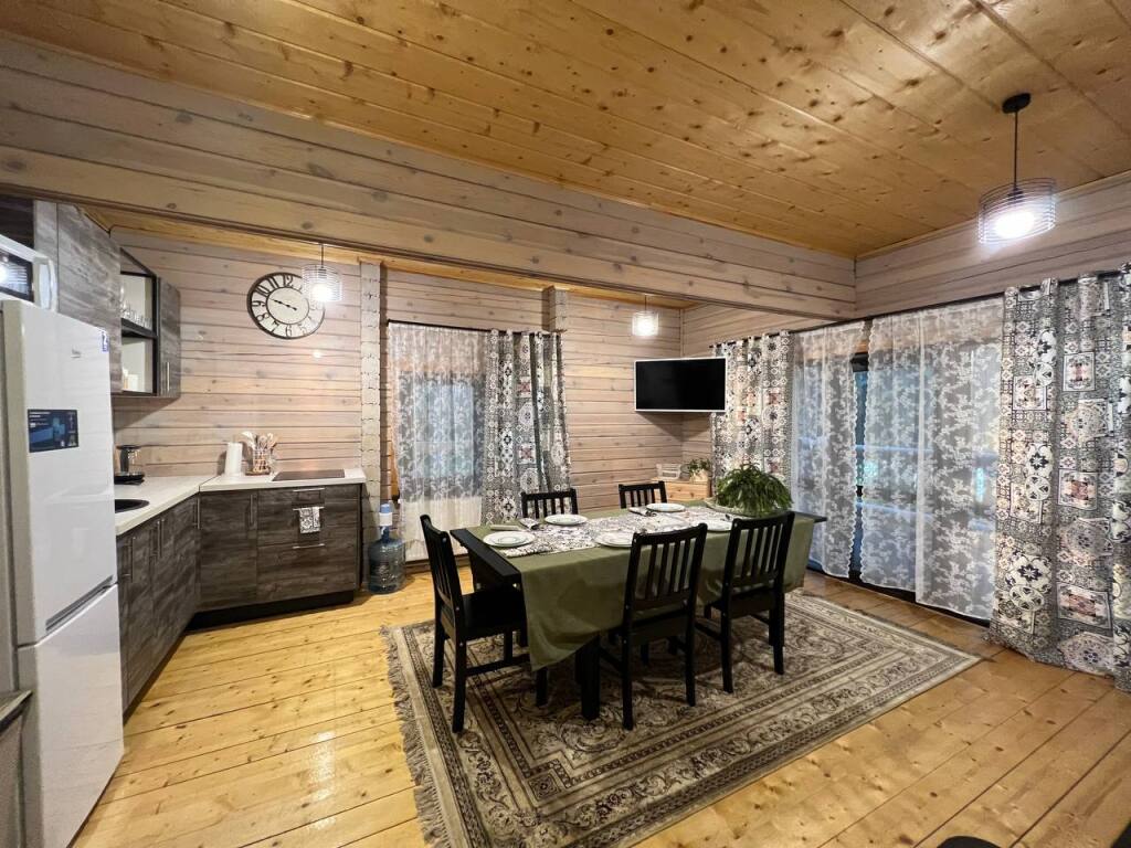 Гостевой дом Comfort Lodge в Суоярви, Карелия. Забронировать Comfort Lodge,  62.08662825945057, 32.35311413491811