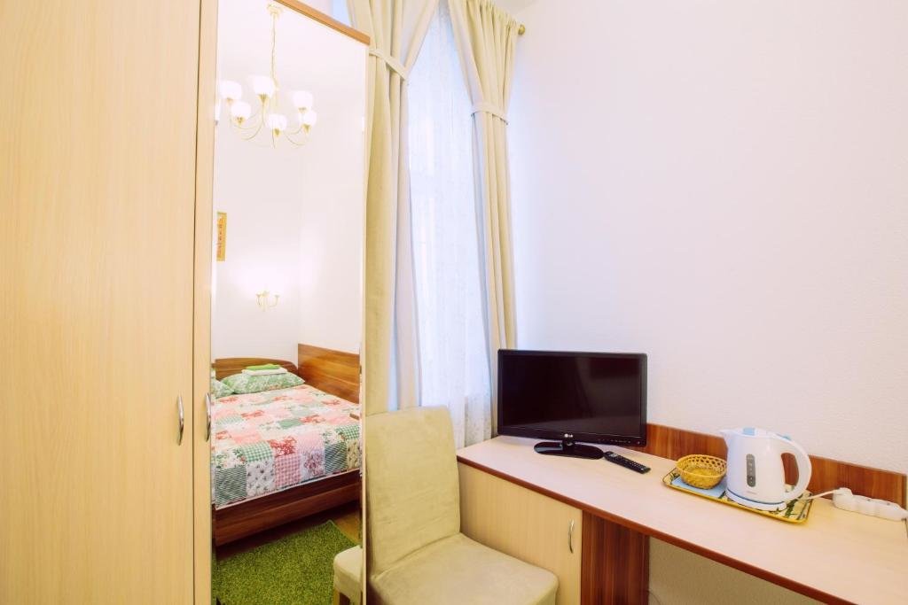 Economy Einzel Zimmer mit Stadtblick Pushkarev Mini-Hotel