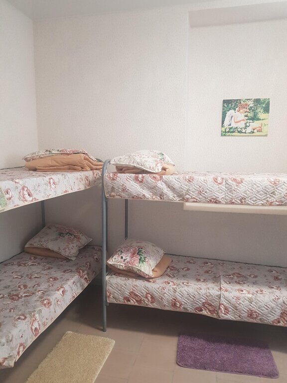 Cama en dormitorio compartido Hostel V Yuzhnom