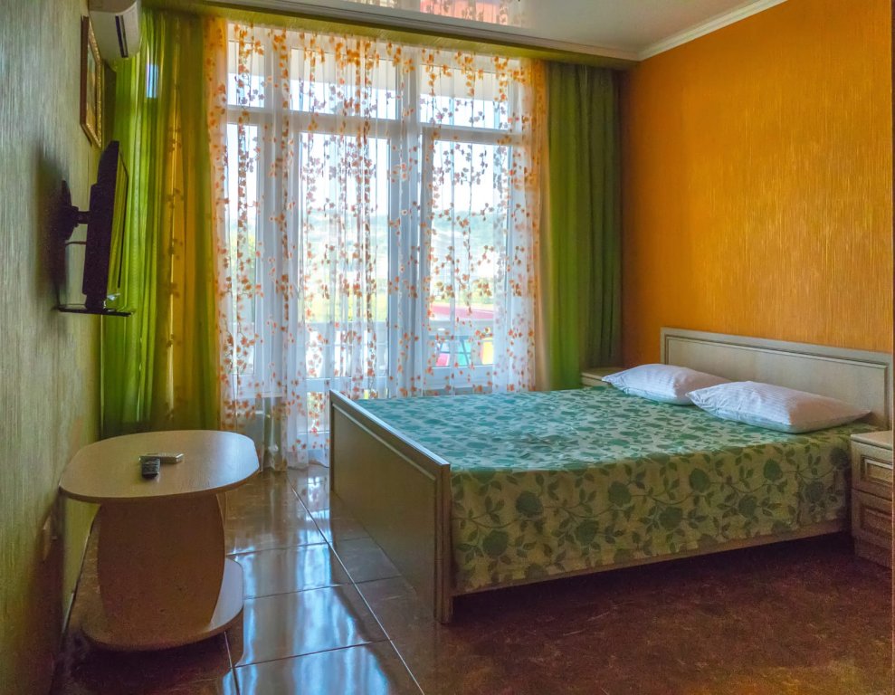 Komfort Doppel Zimmer mit Balkon Syuzen Guest house