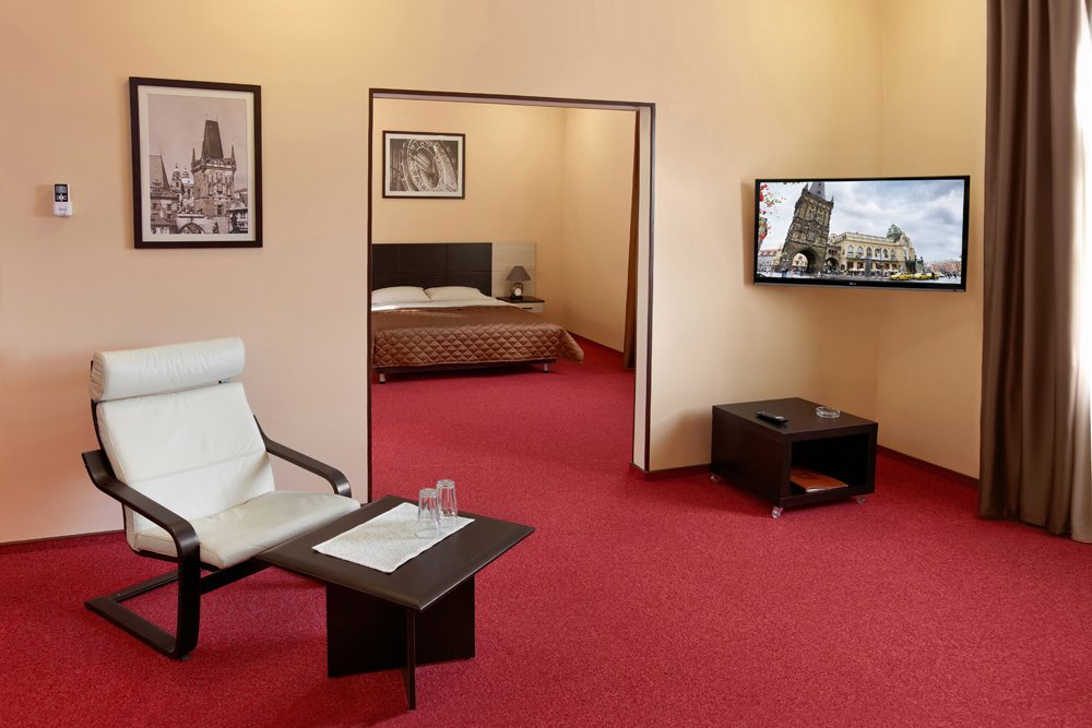Двухместный люкс с 2 комнатами с видом на сад Парк отель Прага