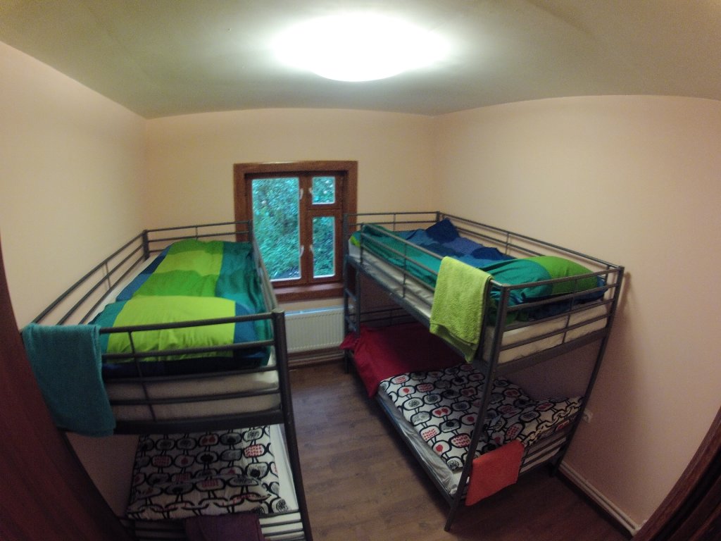 Cama en dormitorio compartido (dormitorio compartido masculino) Serpejka Guest House