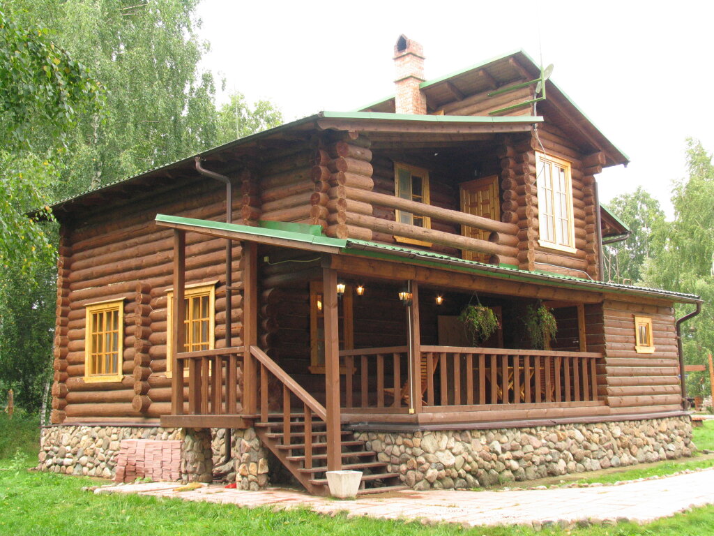 Cabaña con balcón y con vista Kolkunovo