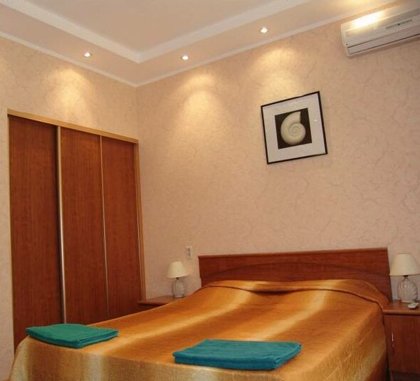 Standard Doppel Zimmer mit Balkon Viktor Guest House