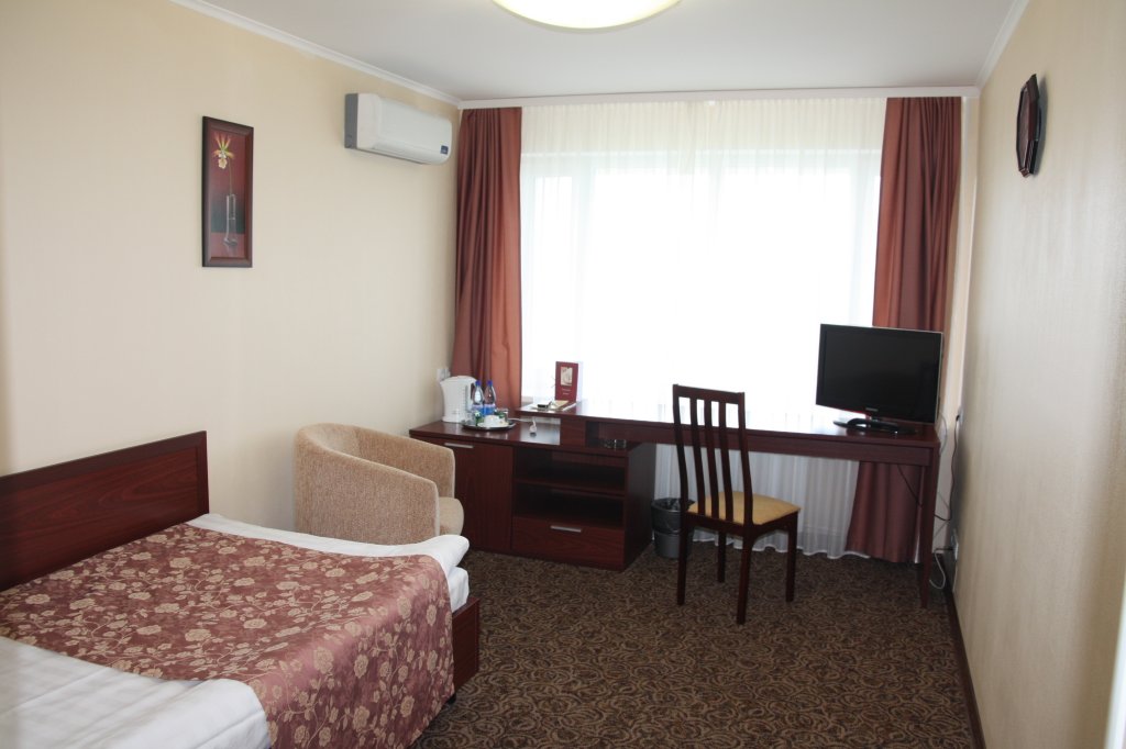 Standard Single room Hotel Ural