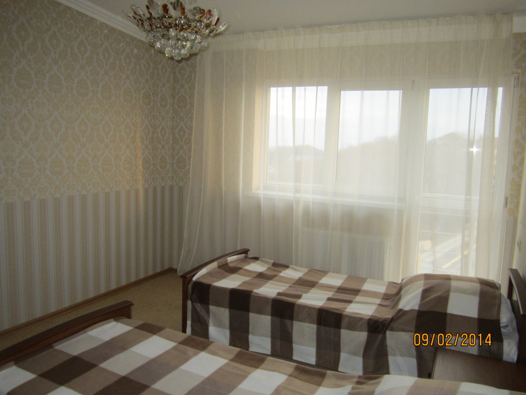 Economy Zimmer Guest House Guenos-Plaza