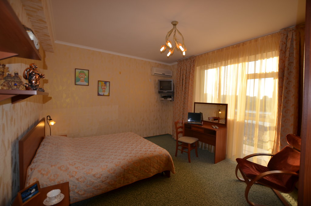 Двухместный люкс с 2 комнатами Гостиница Страна Магнолий