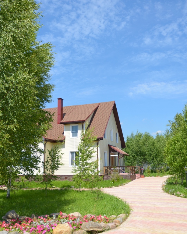 Тверь загородный отель. Стрельцы загородный комплекс. Отель в Твери в лесу.