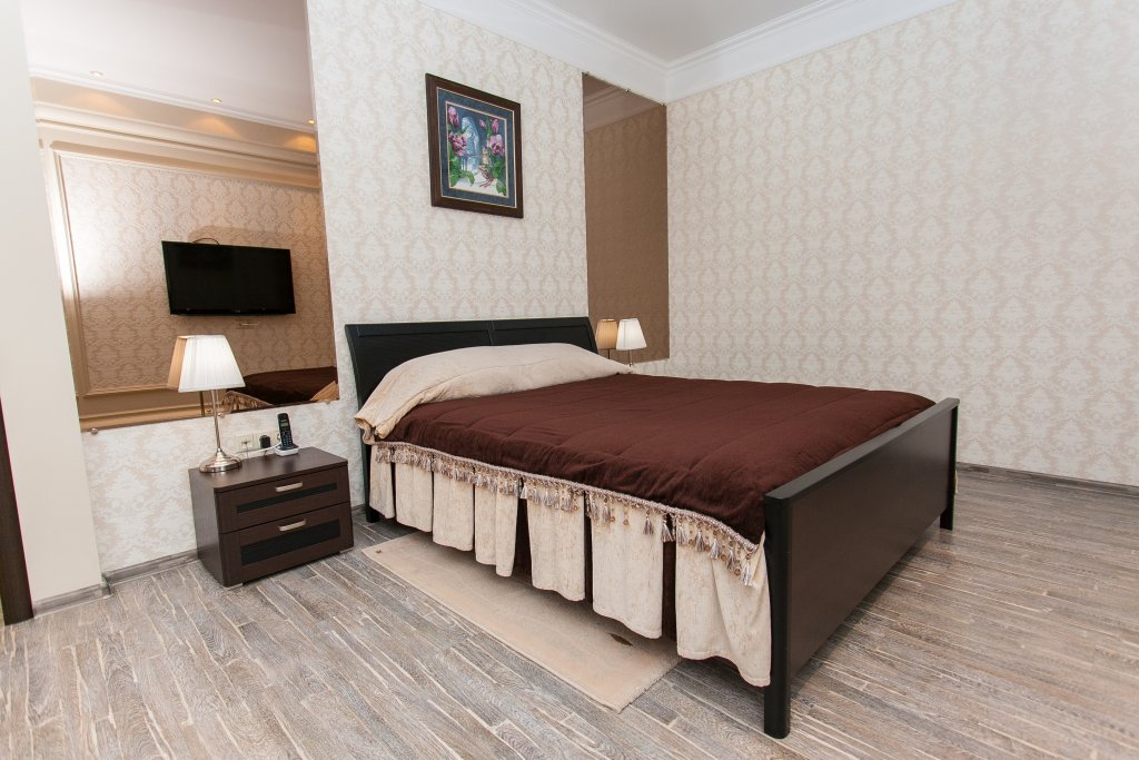 Doppel Suite mit Stadtblick Perekrestok Hotel