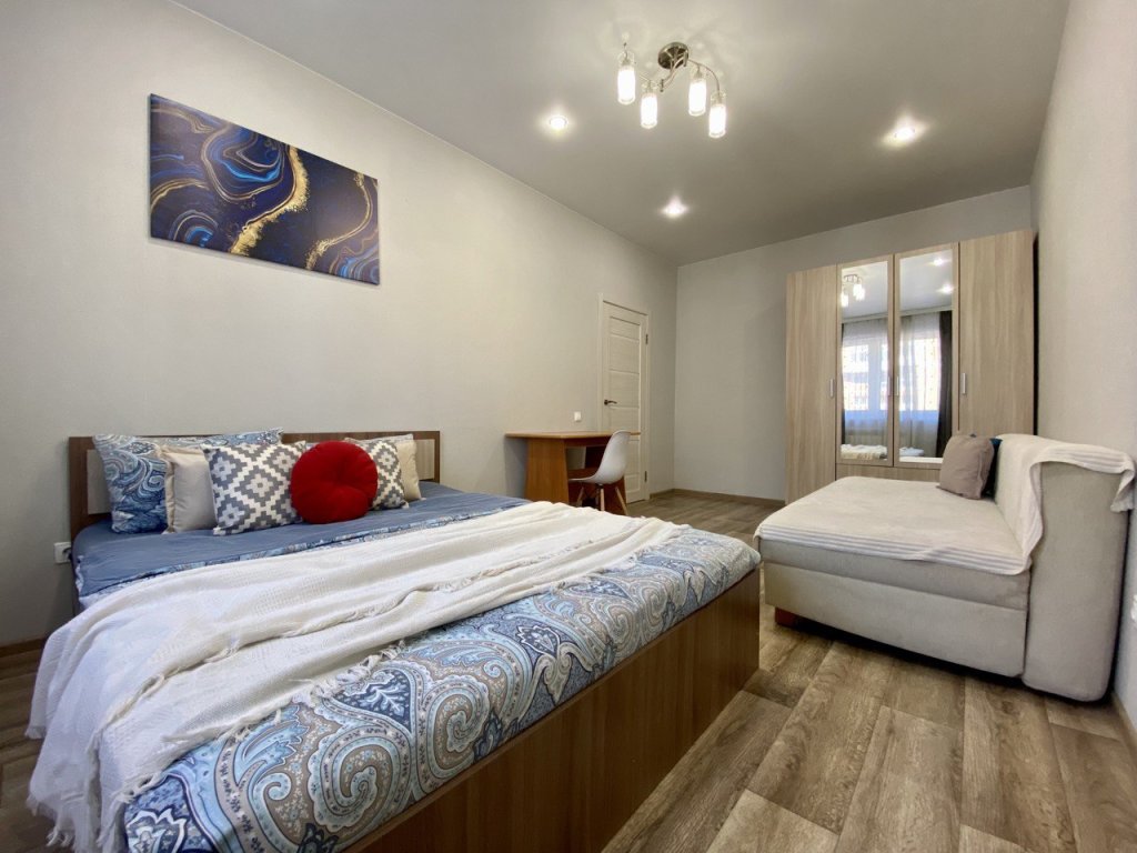 Apartment 2 Schlafzimmer mit Balkon Yevro 2-Komnatnaya V Aeroportu Kakdoma Flat