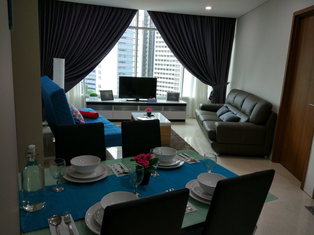 3 Bedrooms Apartment with city view Luxury Apartment near KLCC & City Center
