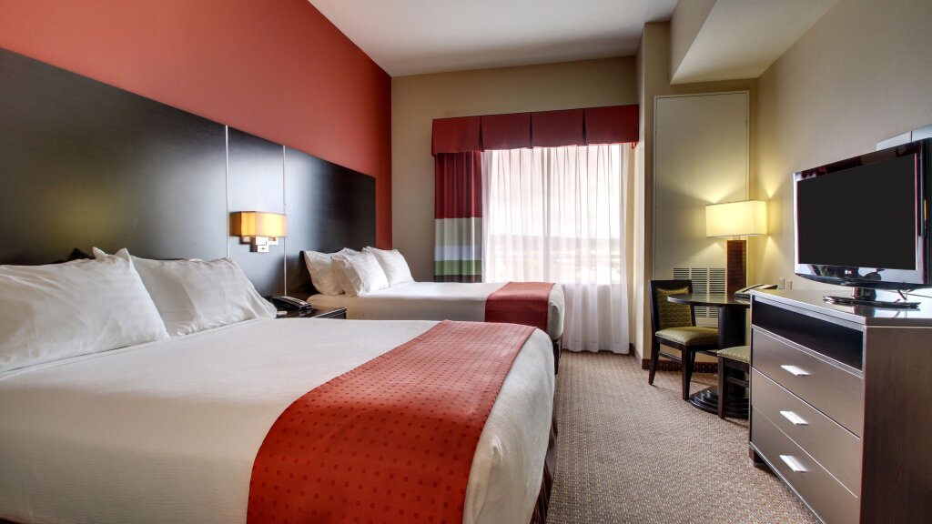 Standard Vierer Zimmer Holiday Inn Meridian E I 20/I 59, an IHG Hotel