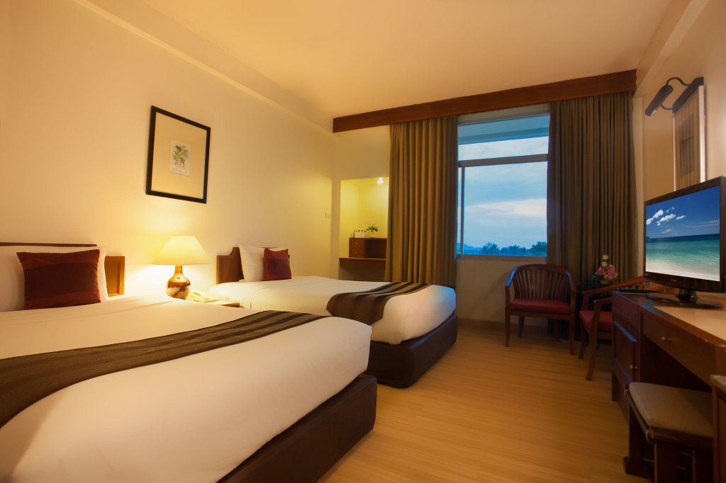 Superior Zimmer Phuket Merlin Hotel - SHA Plus