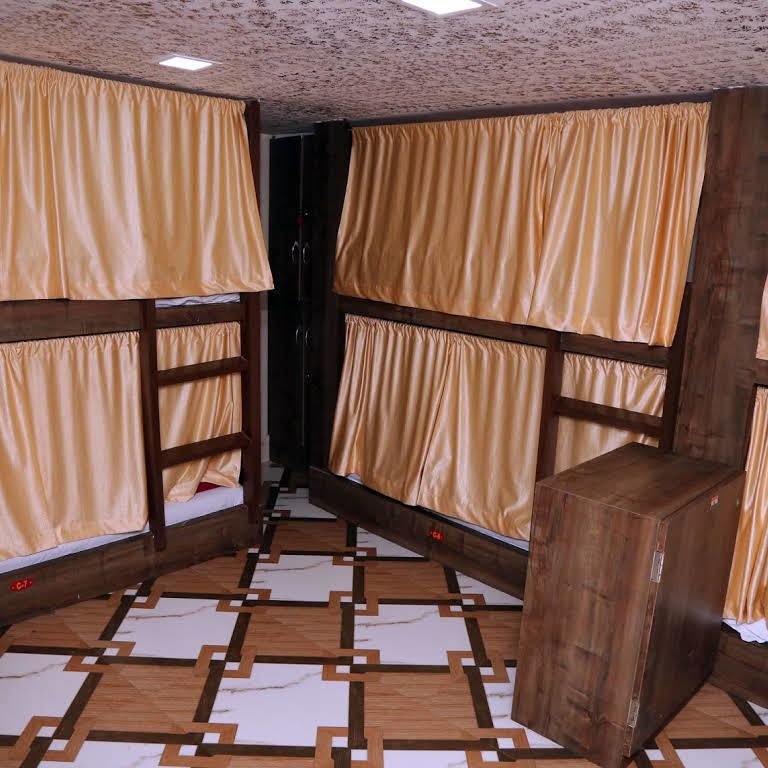 Cama en dormitorio compartido (dormitorio compartido femenino) Udupi Dormitory