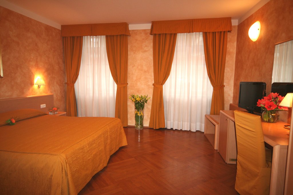 Люкс Hotel Roma Prague