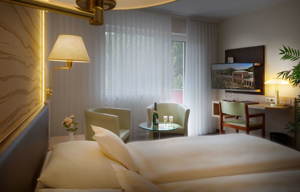 Comfort Double room with balcony Hotel Sonneneck