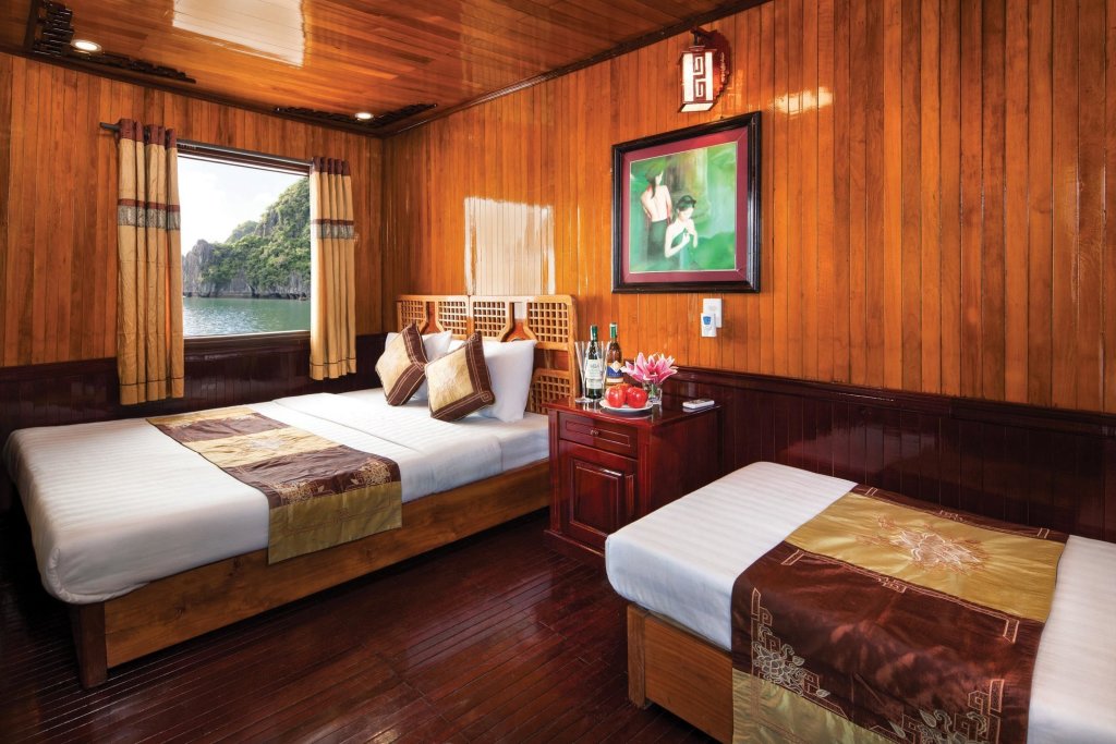 Habitación triple De lujo Halong Seasun Cruise