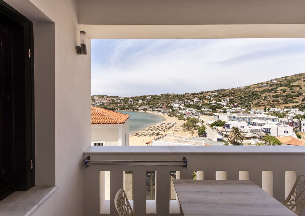 Полулюкс с балконом и с видом на море Krinos Suites Andros