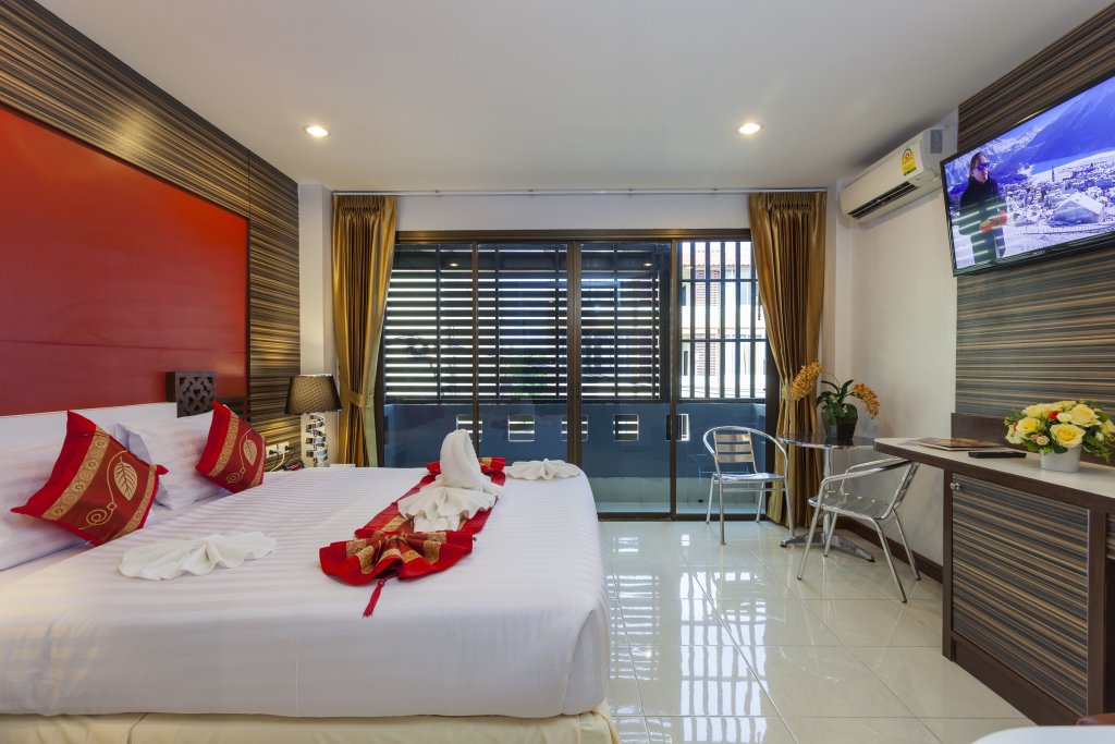 Camera doppia Deluxe con balcone Patong Max Value Hotel
