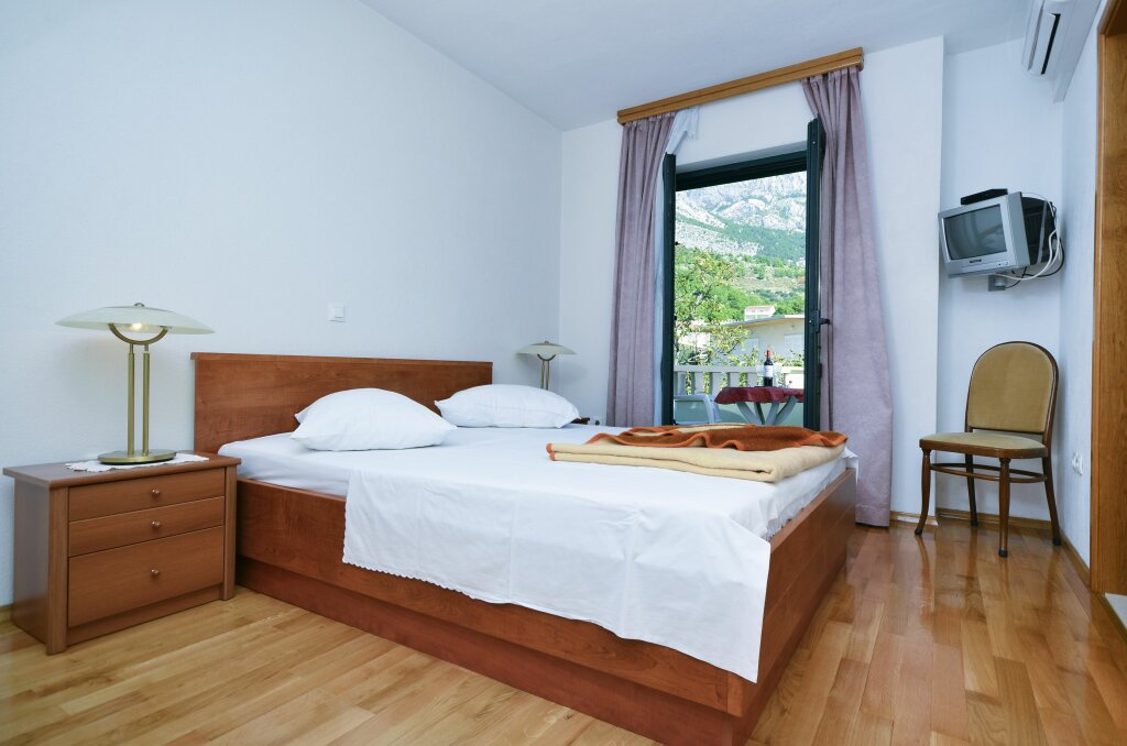 Standard Doppel Zimmer mit Balkon und mit Bergblick House Topic