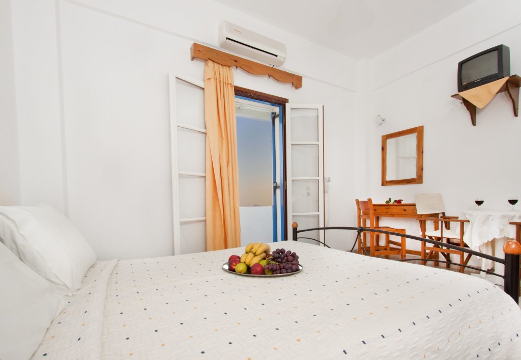 Standard Zimmer mit Balkon und mit Poolblick Caldera Romantica Hotel