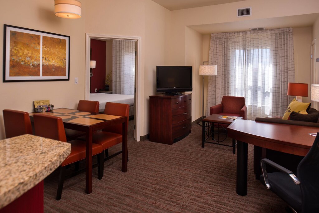 Люкс с 2 комнатами Residence Inn by Marriott Albuquerque Airport