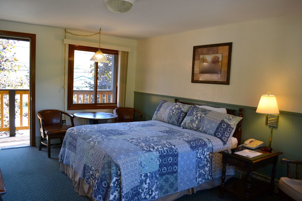Standard Doppel Zimmer mit Balkon The Kancamagus Lodge