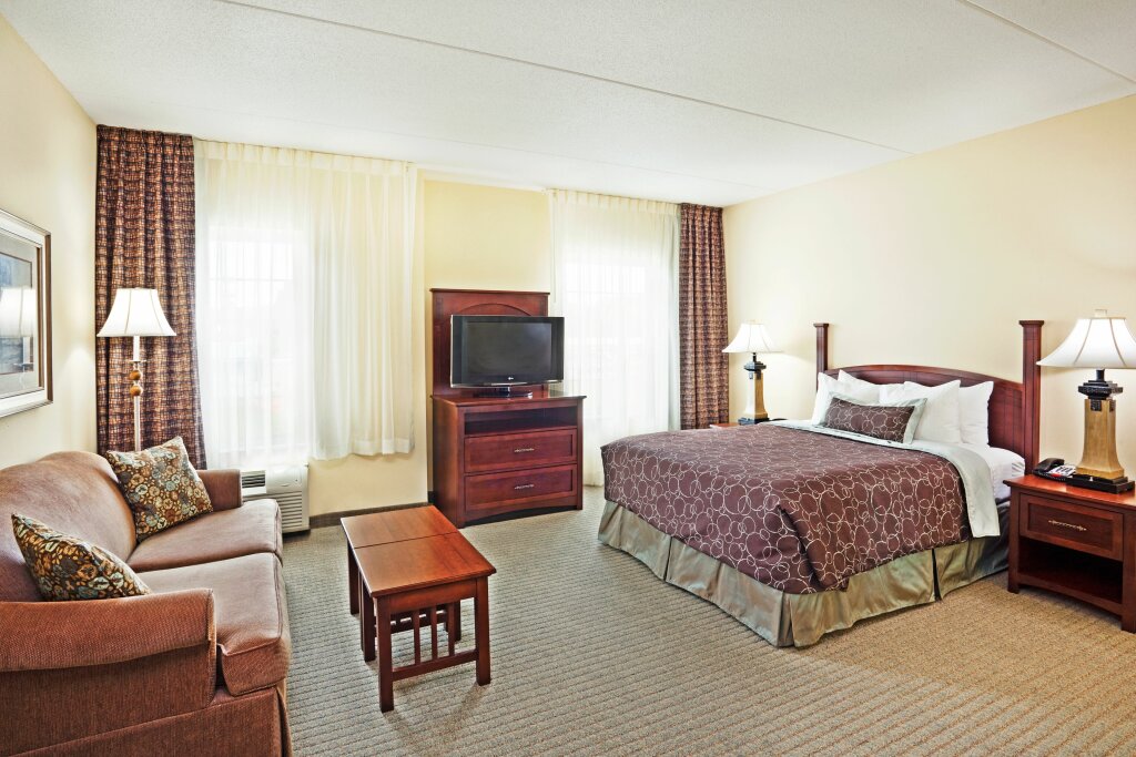 Suite Staybridge Suites-Knoxville Oak Ridge, an IHG Hotel