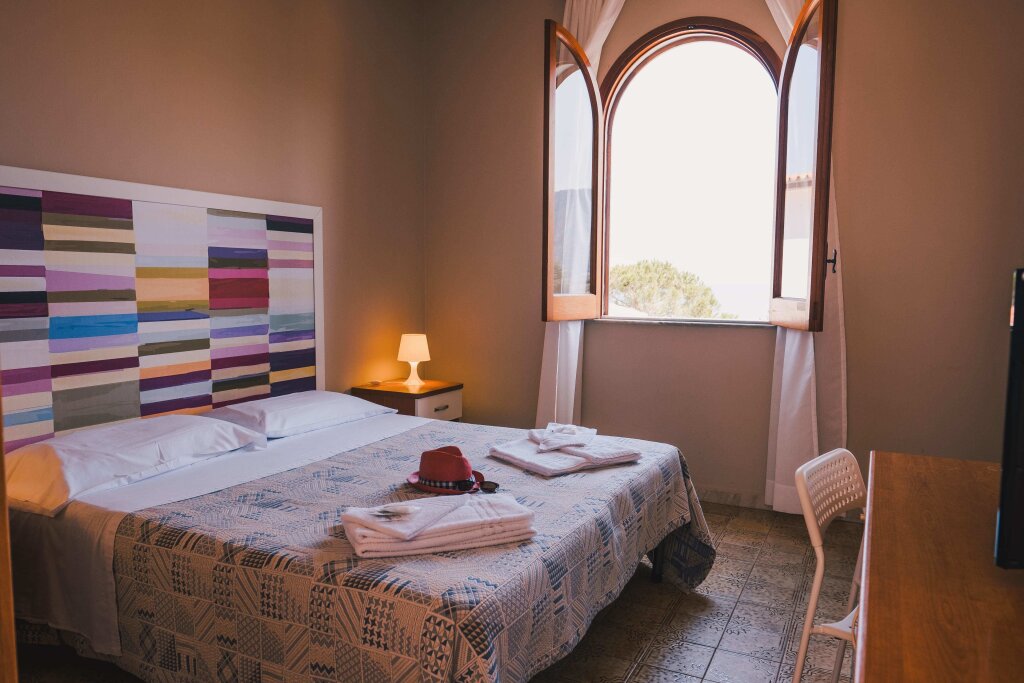 1 Bedroom Standard Double room with partial ocean view Capo Baia Verde