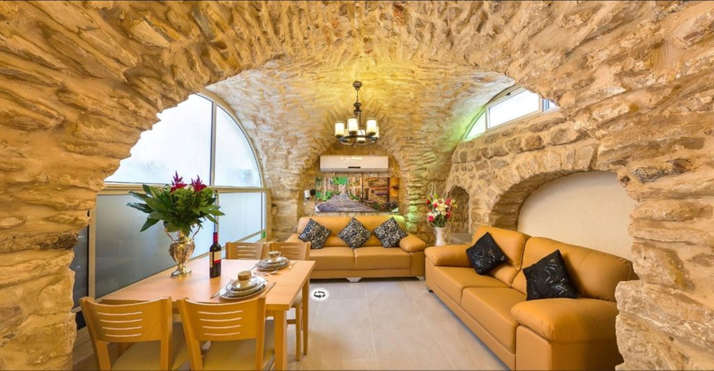 Люкс c 1 комнатой с видом на горы Vacation in the old city of Safed