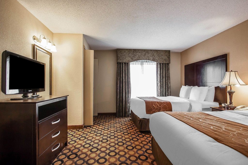 Suite Baymont by Wyndham Memphis I-240