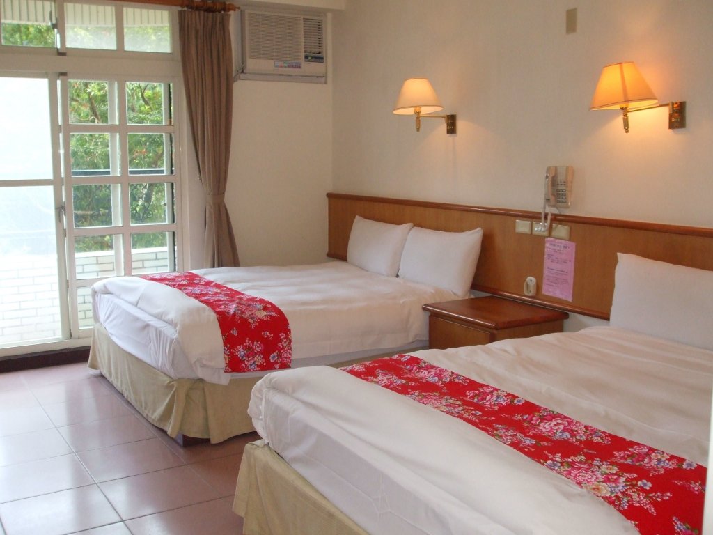 Camera doppia Economy 1 camera da letto con vista sulla piscina Tou-Cheng Leisure Farm Hotel