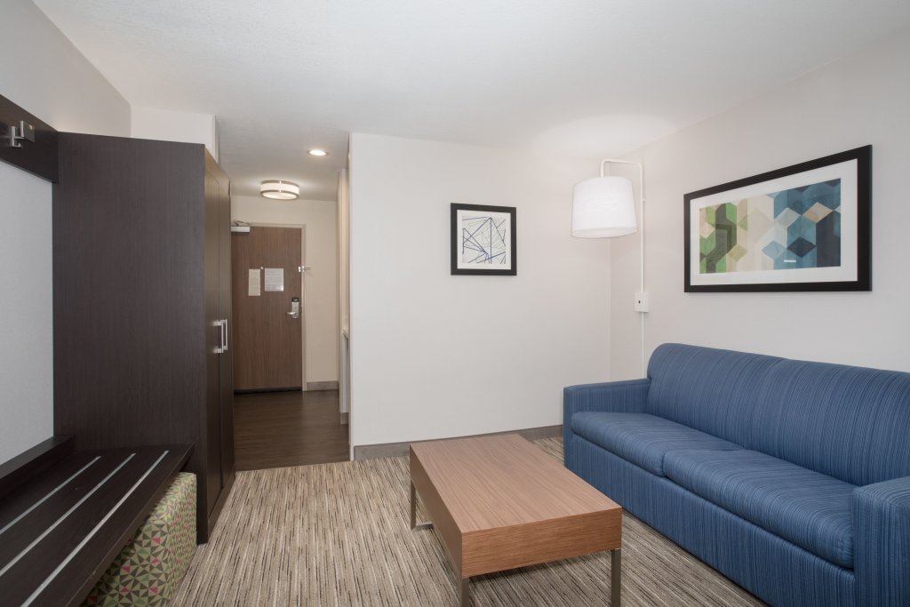 Suite cuádruple Holiday Inn Express Hotel & Suites Longmont, an IHG Hotel