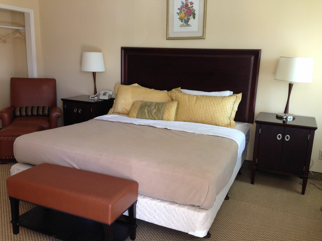 Standard room Travel Inn & Suites