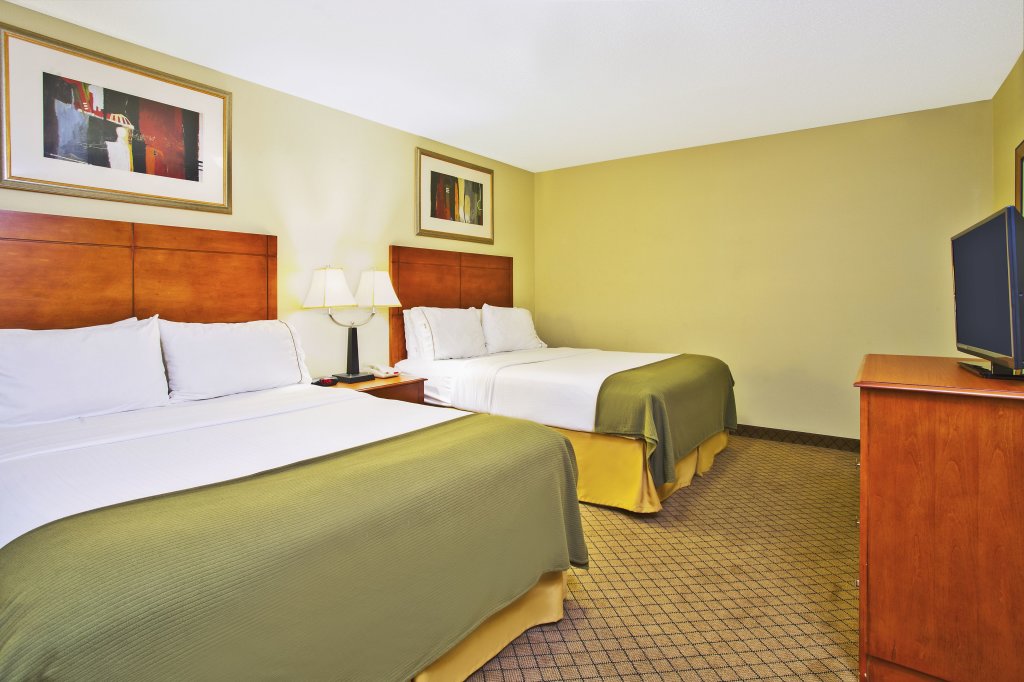 Standard Zimmer Holiday Inn Express Hotel & Suites Goshen, an IHG Hotel