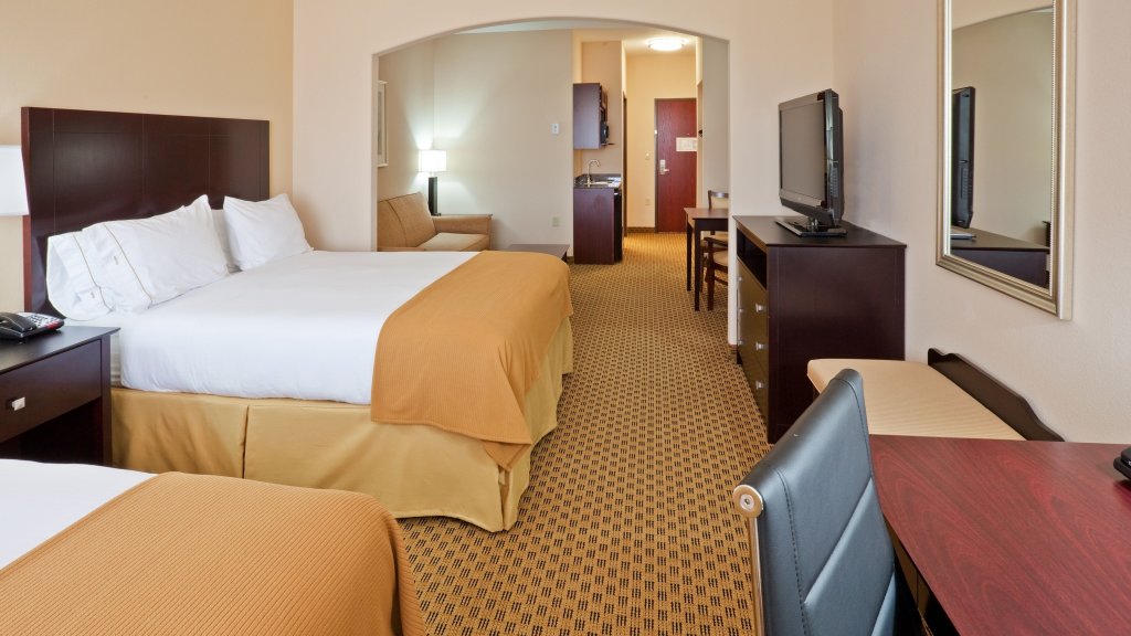 Vierer Suite Holiday Inn Express & Suites Yukon, an IHG Hotel