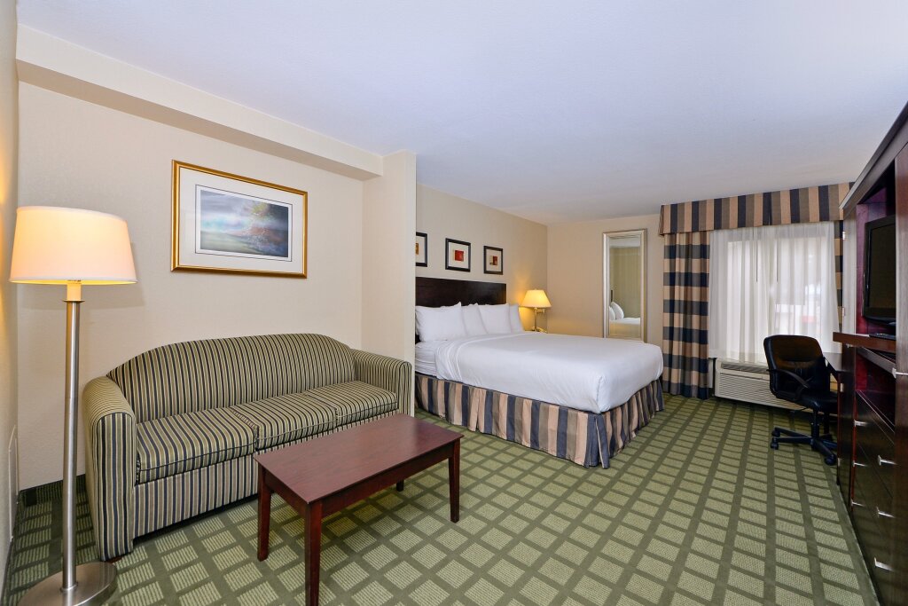 Suite Comfort Inn & Suites Southwest Fwy at Westpark