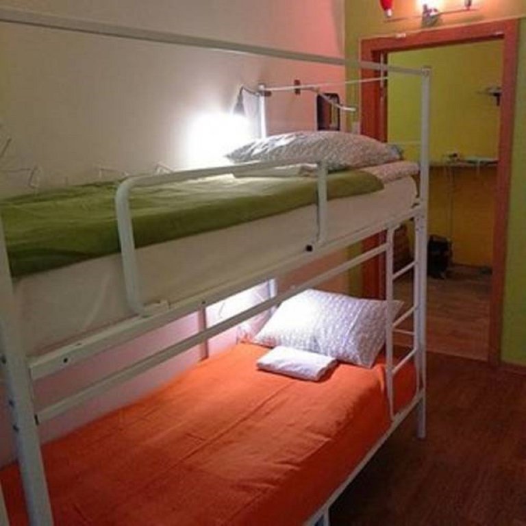 Cama en dormitorio compartido (dormitorio compartido masculino) Kvaptnpa Hostel