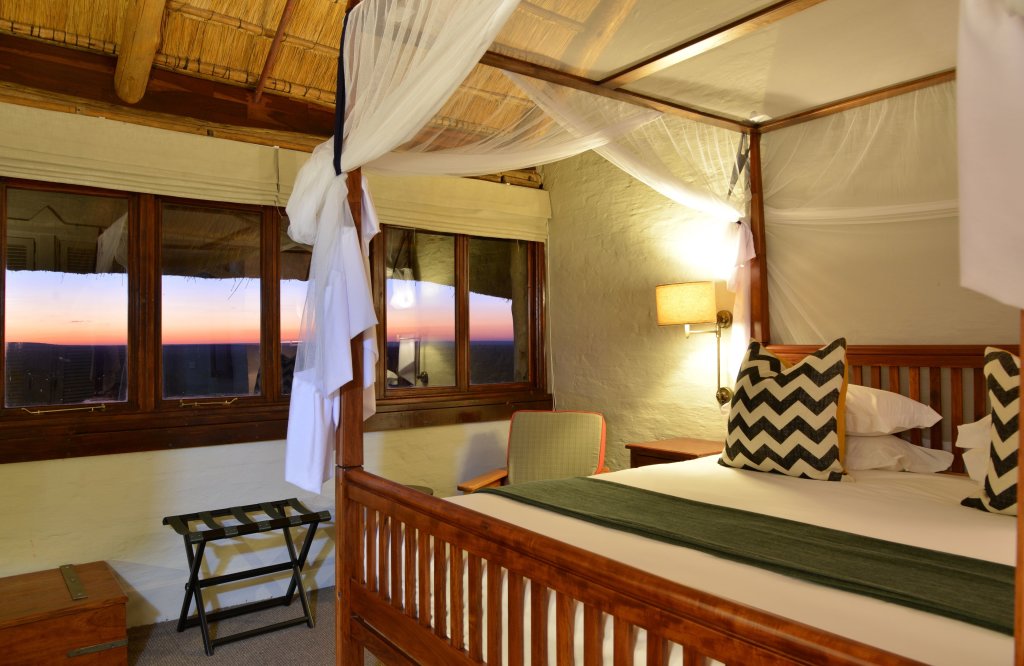 Люкс Victoria Falls Safari Suites