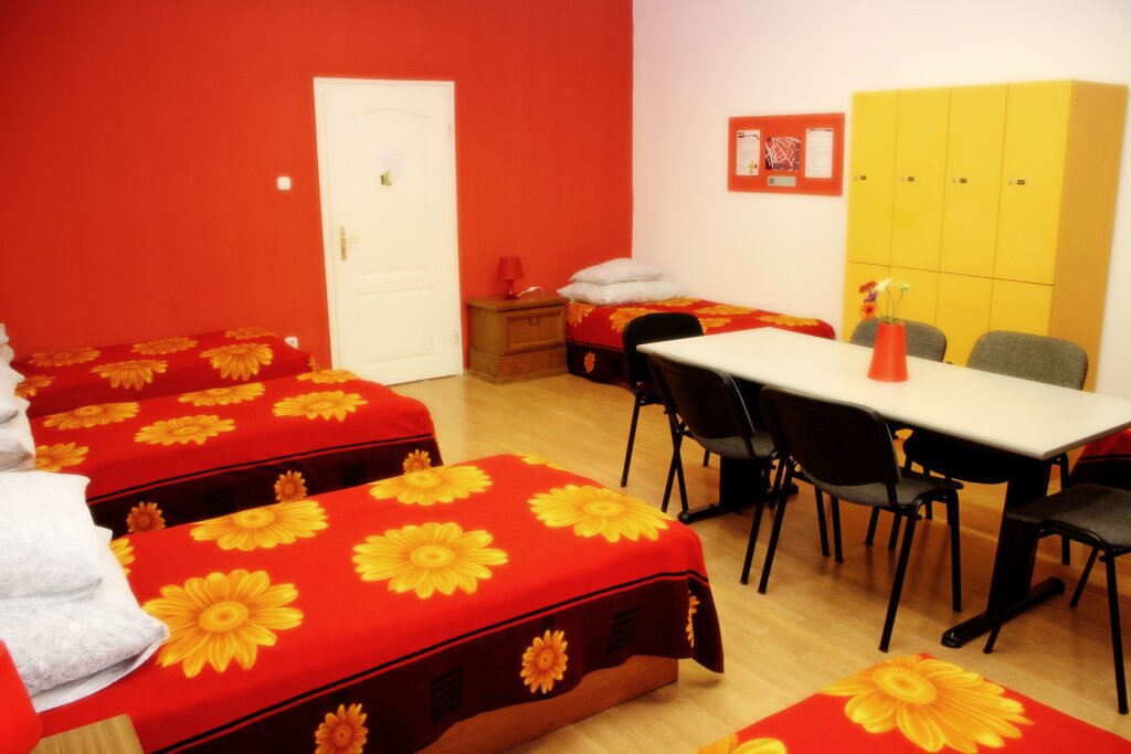 Кровать в общем номере Budapest Budget Hostel