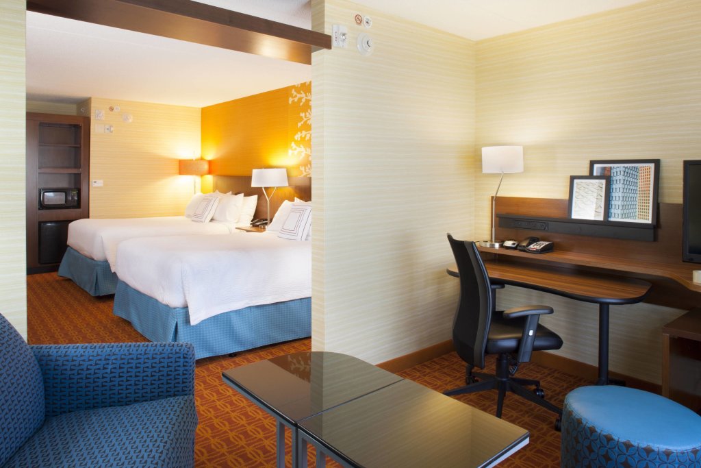 Четырёхместный номер Standard Fairfield Inn & Suites by Marriott Atlanta Gwinnett Place