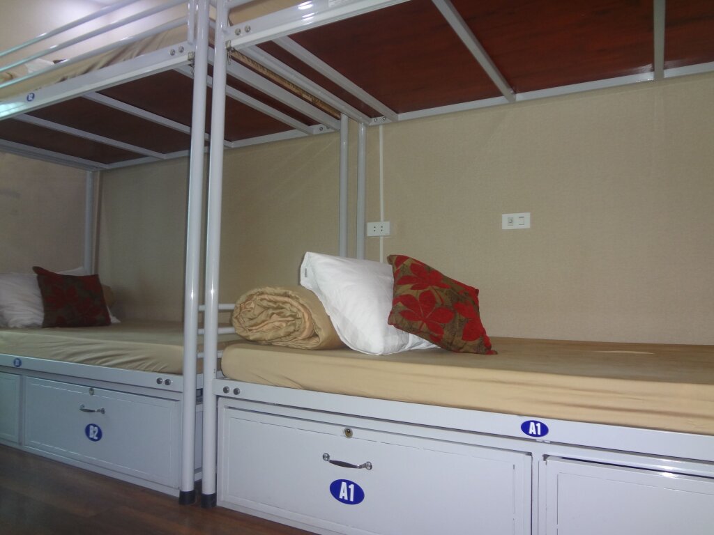 Кровать в общем номере Hanoi Airport Hotel - Convenient & Friendly