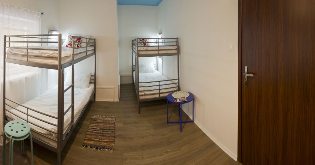 Кровать в общем номере Warsaw Downtown Hostel